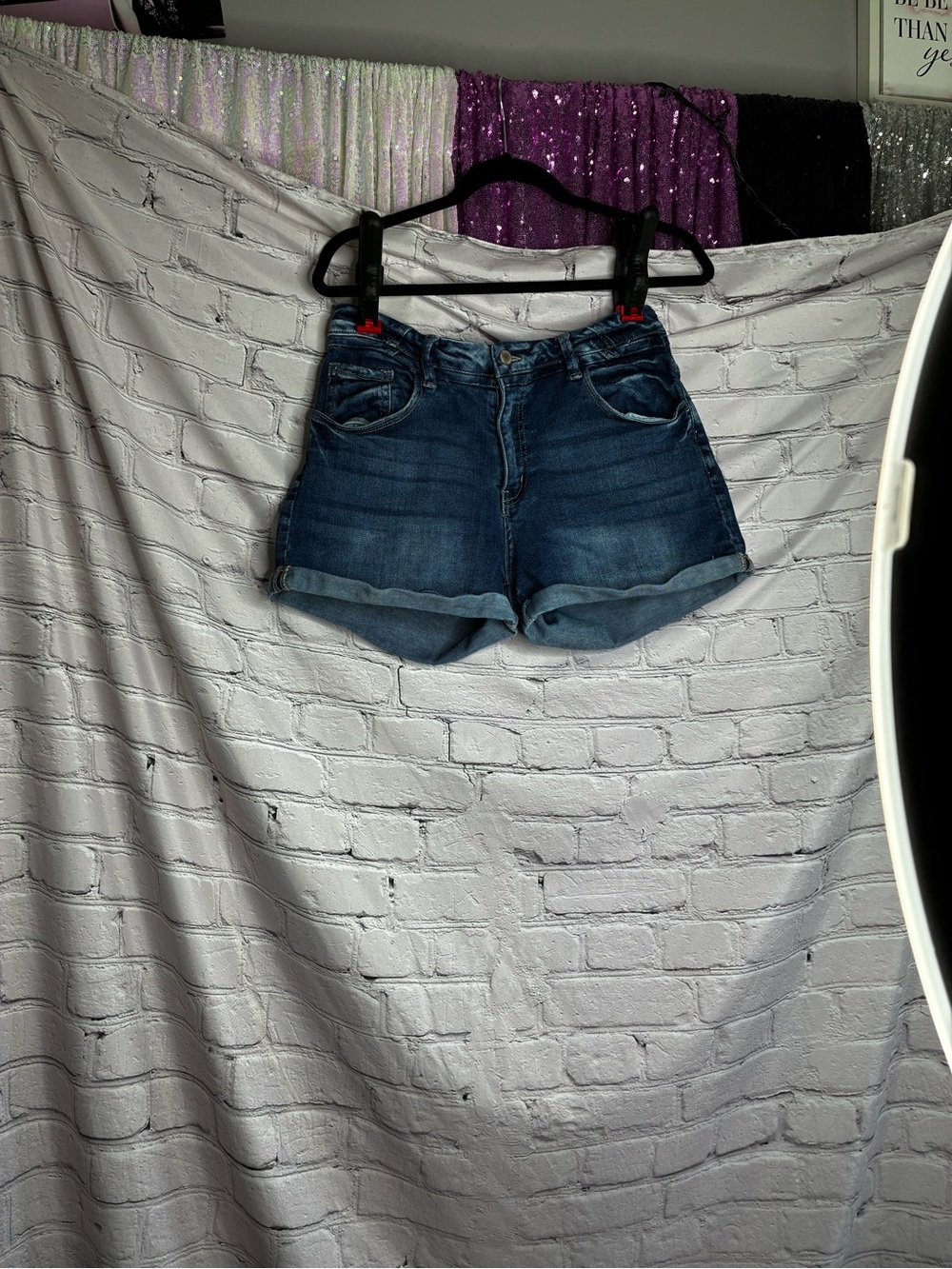 KanCan Women’s Dark Blue Kurvy Midrise Cuffed Cotton Blend Denim Jean‎ Shorts 30